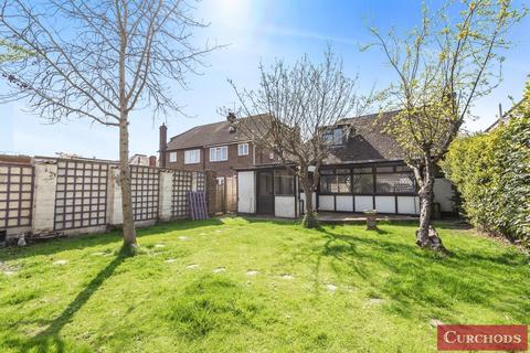 37 Ash Road, Shepperton, TW17 0DW