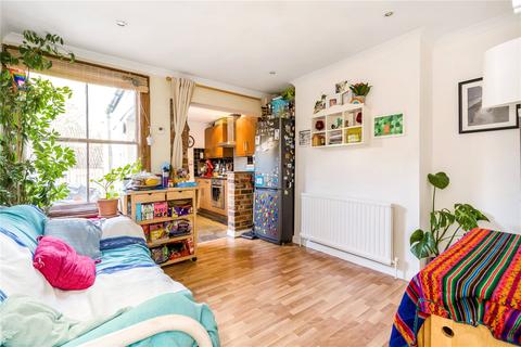 5 Queens Road, Thame, OX9 3NF