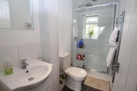 11 Coulsdon Close, Clacton-on-sea, CO16 8FN