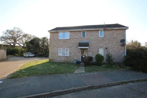 11 Coulsdon Close, Clacton-on-sea, CO16 8FN