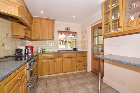 53 Doctors Lane, Chaldon, Caterham, CR3 5AF