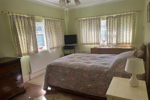 53 Doctors Lane, Chaldon, Caterham, CR3 5AF