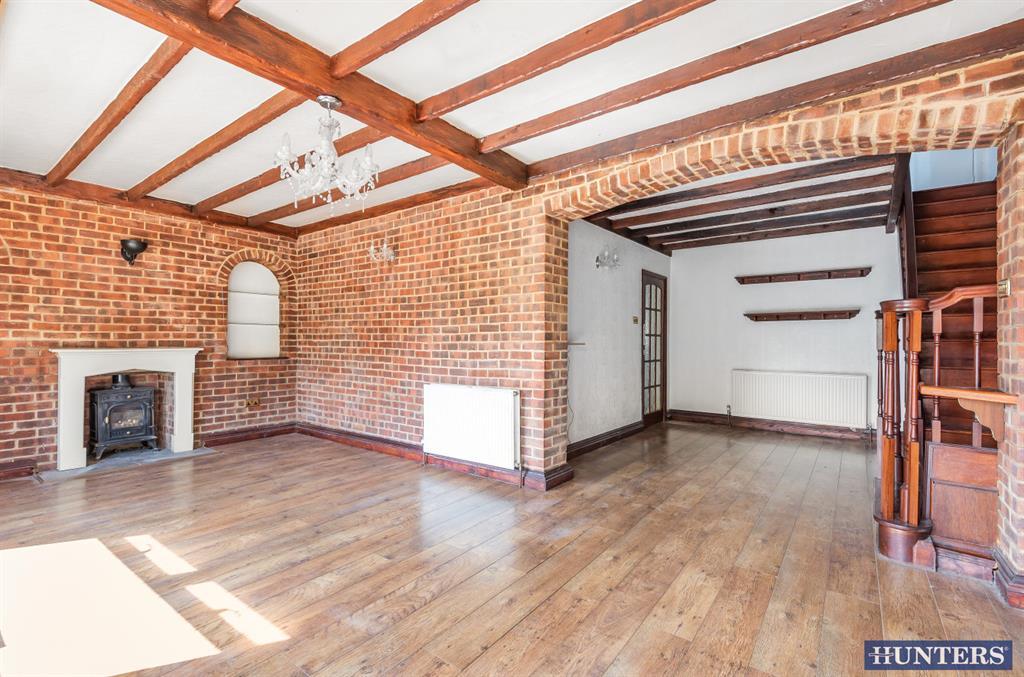 Kenilworth Gardens, Hornchurch, RM12 4SG 3 bed semidetached house £