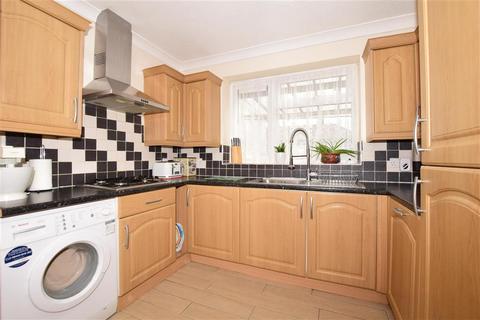 10 Wellow Walk, Carshalton, SM5 1QJ