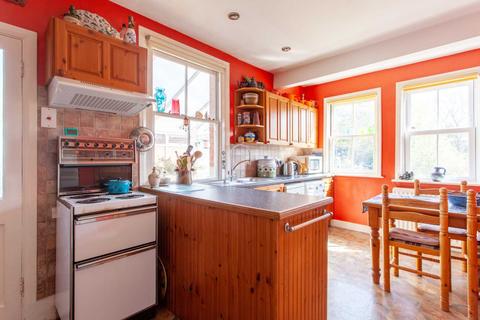 90 Blenheim Road, Caversham, Reading, RG4 7RR