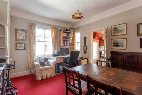 90 Blenheim Road, Caversham, Reading, RG4 7RR