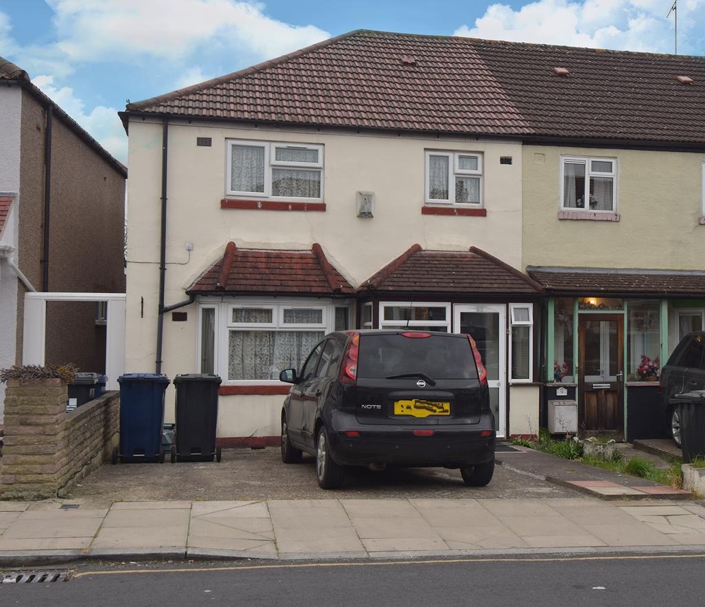 3 Bedroom House - Greenford