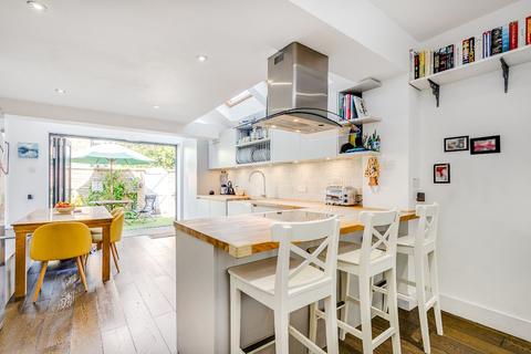 7 Devoncroft Gardens, Twickenham, TW1 3PB
