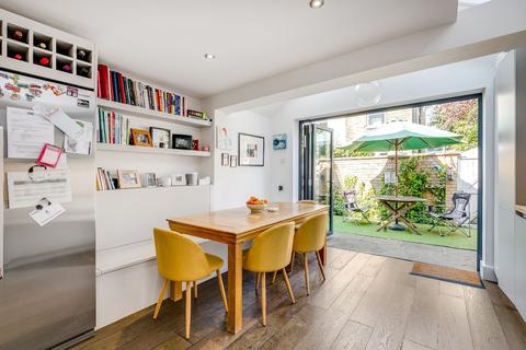 7 Devoncroft Gardens, Twickenham, TW1 3PB