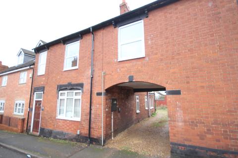 2 bedroom coach house to rent, Shaftesbury Street, Kettering, Northamptonshire NN16