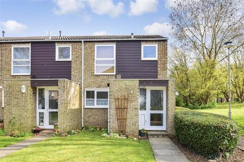 10 Farm Holt, New Ash Green, Longfield, DA3 8QA