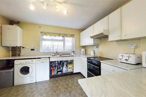 12 Appleshaw Close, Tadley, RG26 3BB