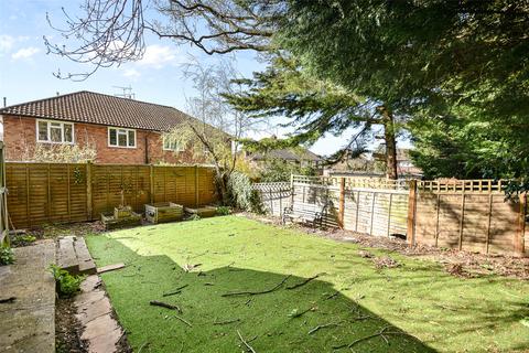 7a Pennylets Green, Stoke Poges, Slough, SL2 4BU