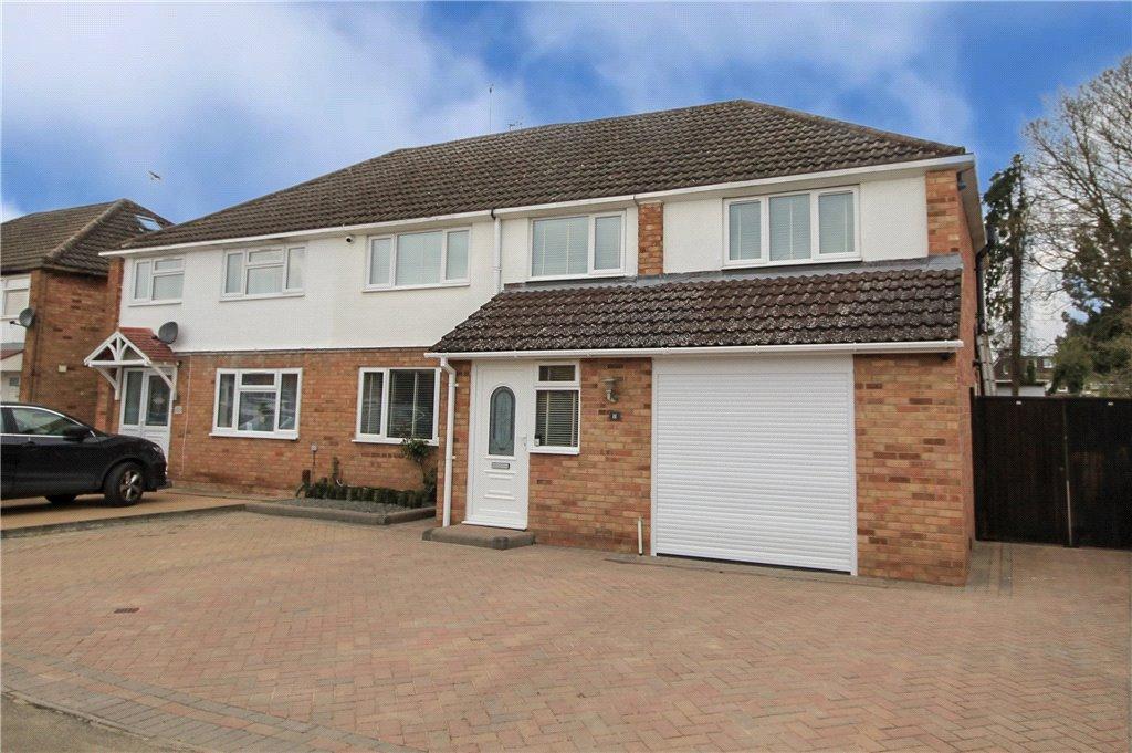 Mills Spur, Old Windsor, Berkshire, SL4 5 bed semidetached house £