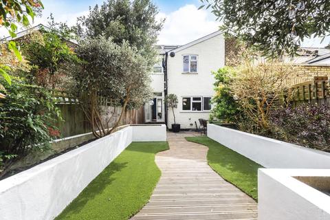 8 Bloomfield Road, Kingston Upon Thames, KT1 2SE