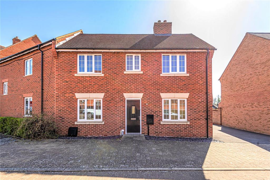 Whitehead Way, Buckingham... 3 bed end of terrace house £320,000
