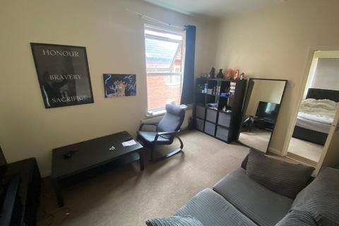 Flat 3, 36 Coundon Road, Coventry, CV1 4AW