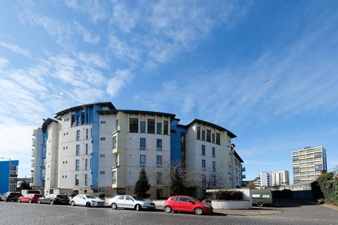 7/9 Dock Street, Edinburgh, EH6 6HU
