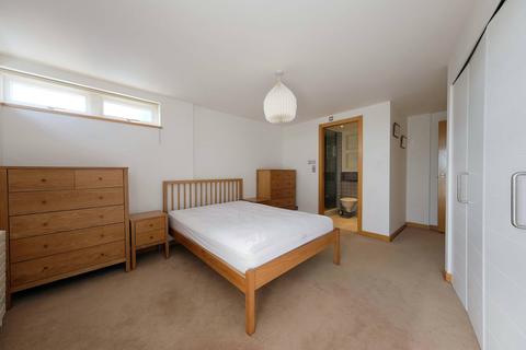 7/9 Dock Street, Edinburgh, EH6 6HU