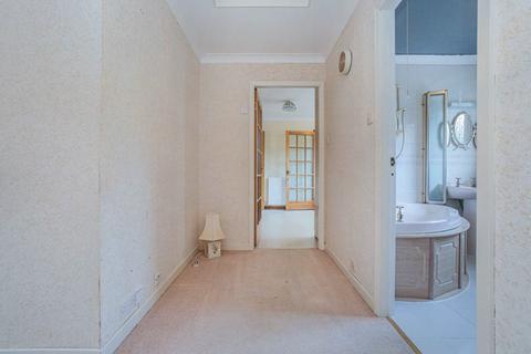 5 Lennoch Circle, Comrie, Crieff, PH6 2HS