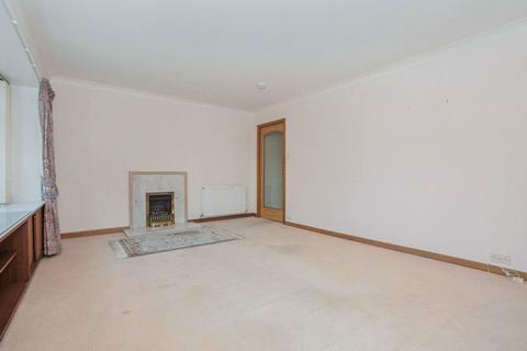 5 Lennoch Circle, Comrie, Crieff, PH6 2HS
