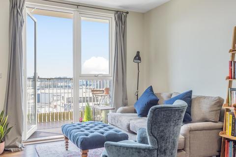 17, Ravenswood Court Stanley Road, London, W3 8GQ