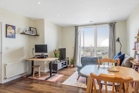 17, Ravenswood Court Stanley Road, London, W3 8GQ