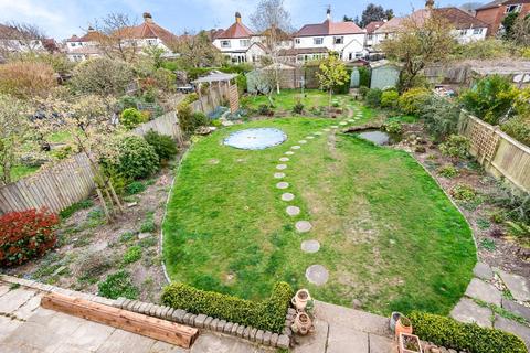 9 Dene Close, Bromley, BR2 7JH