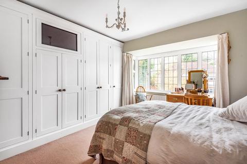 9 Dene Close, Bromley, BR2 7JH