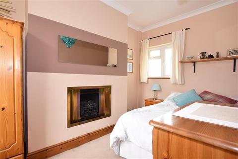 3 Clarence Place, Gravesend, DA12 1LD