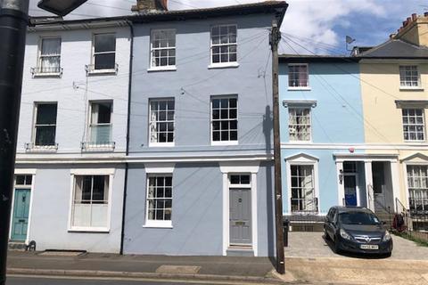 3 Clarence Place, Gravesend, DA12 1LD