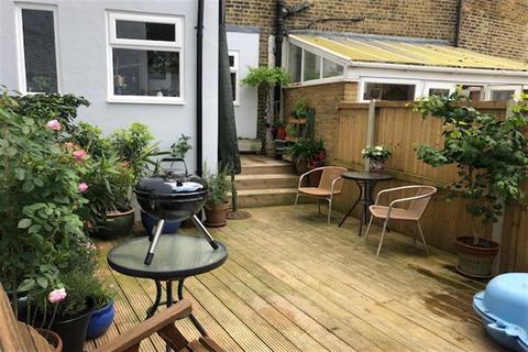 3 Clarence Place, Gravesend, DA12 1LD