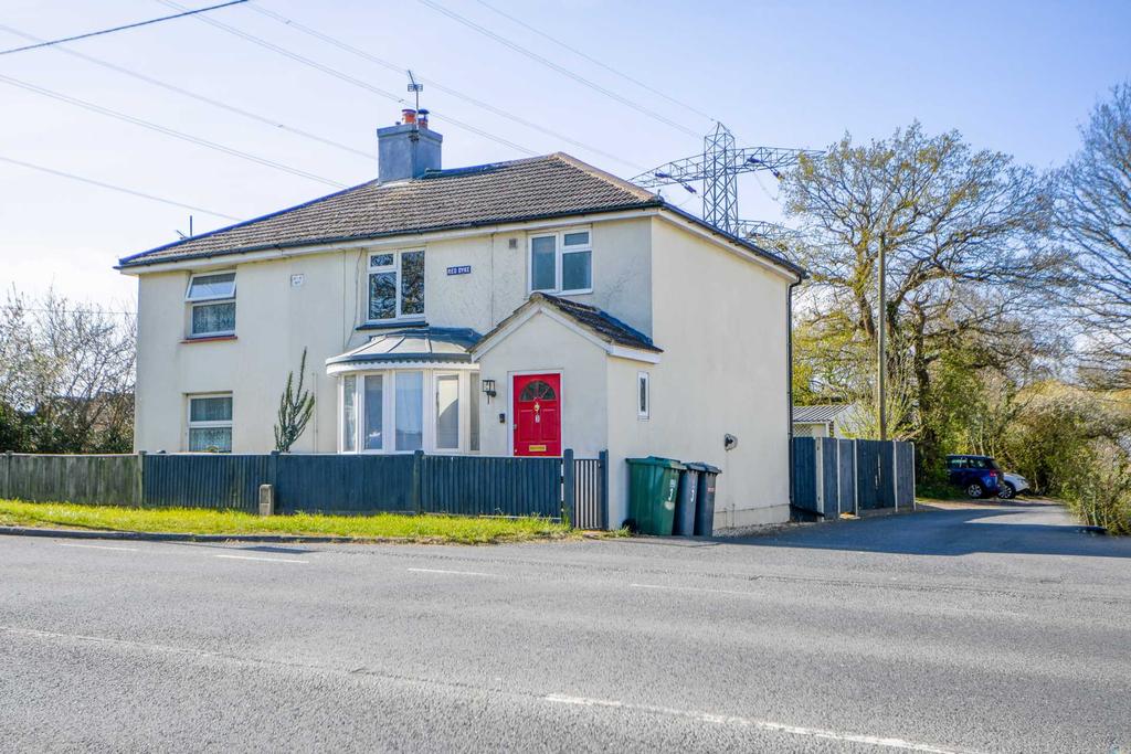 Dittons Road, Stone Cross 3 bed semidetached house £345,000