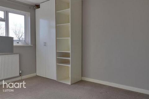 undefined, Enfield Close, Dunstable