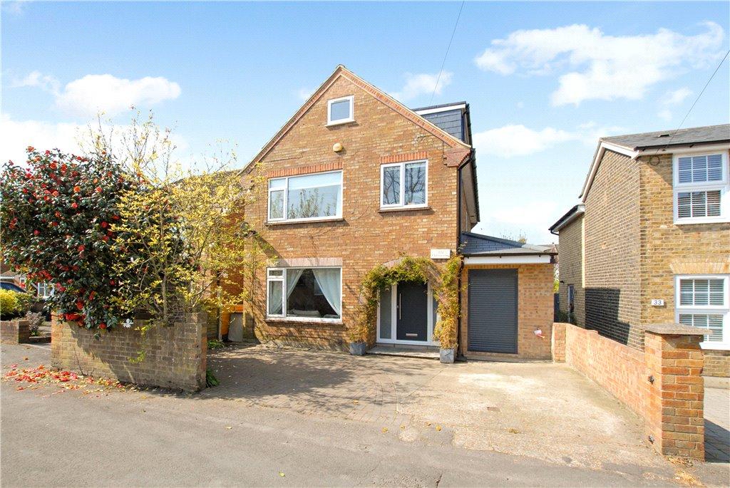 Armstrong Road, Englefield Green... 5 bed detached house £695,000