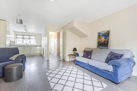 27 Ash Grove, Chesham, HP5 2FU