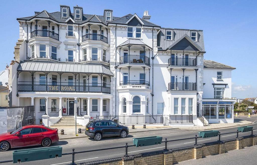 The Royal, The Esplanade, Bognor Regis, PO21 1 bed apartment for sale