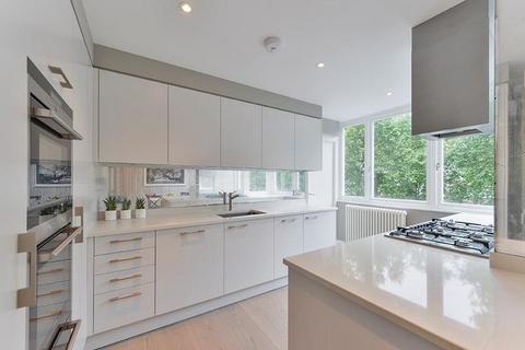 3 bedroom flat for sale, Raynham, Norfolk Crescent, Hyde Park, London, W2