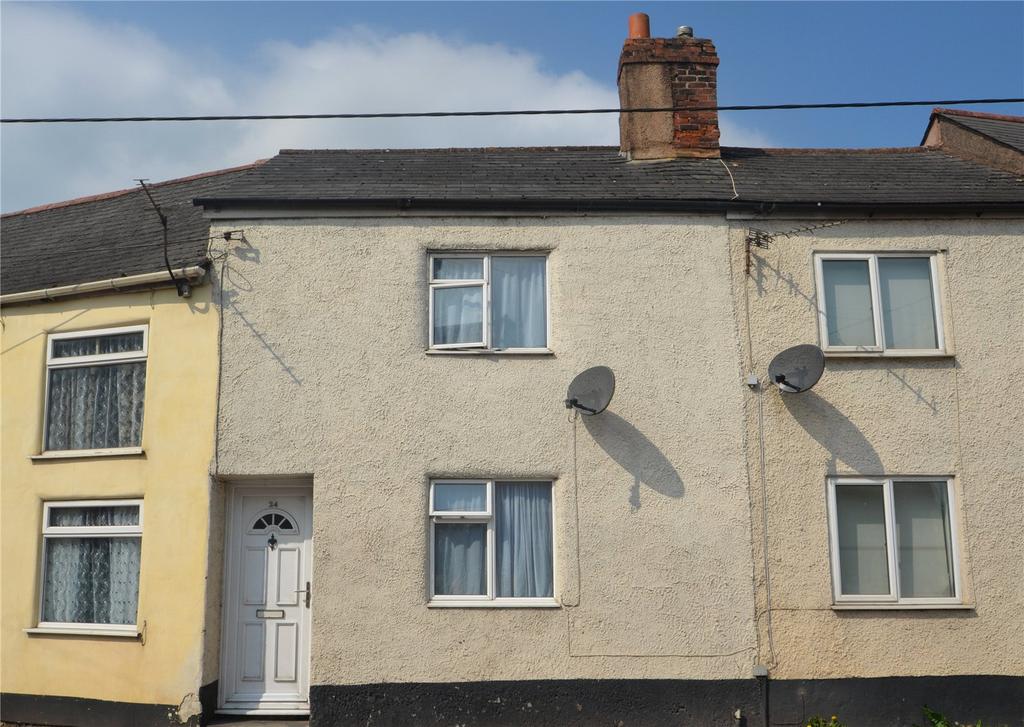 Higher Street, Cullompton, Devon, EX15 2 bed terraced house £140,000