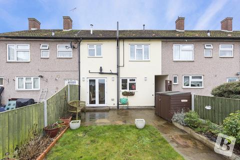 16 Pollard Close, Chigwell, IG7 4PE