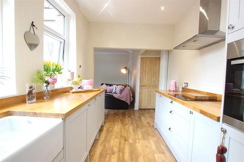 111 Avondale Road, Darwen, BB3 1NT