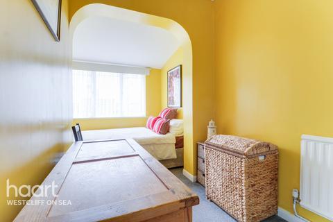5 Cranley Road, Westcliff-on-sea, SS0 8AJ