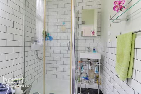5 Cranley Road, Westcliff-on-sea, SS0 8AJ