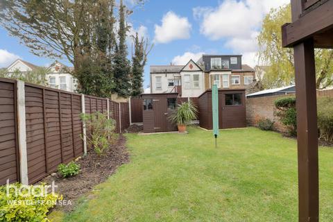5 Cranley Road, Westcliff-on-sea, SS0 8AJ