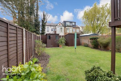 5 Cranley Road, Westcliff-on-sea, SS0 8AJ