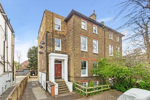 Flat E, 11 Wimbledon Park Road, London, SW18 1LS