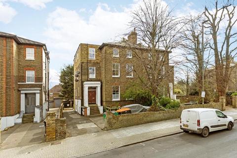 Flat E, 11 Wimbledon Park Road, London, SW18 1LS
