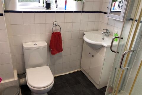 29 Gibbs Couch, Watford, WD19 5EG
