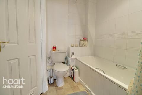 6 Harberd Tye, Chelmsford, CM2 9GJ