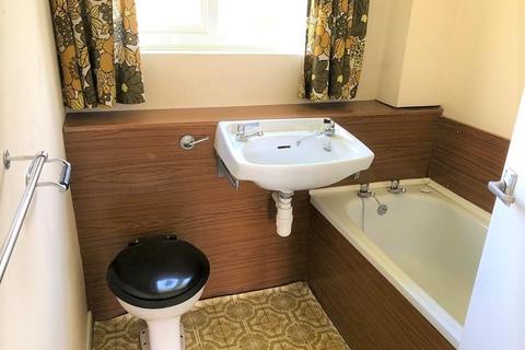 32 Gibbs Couch, Watford, WD19 5EQ